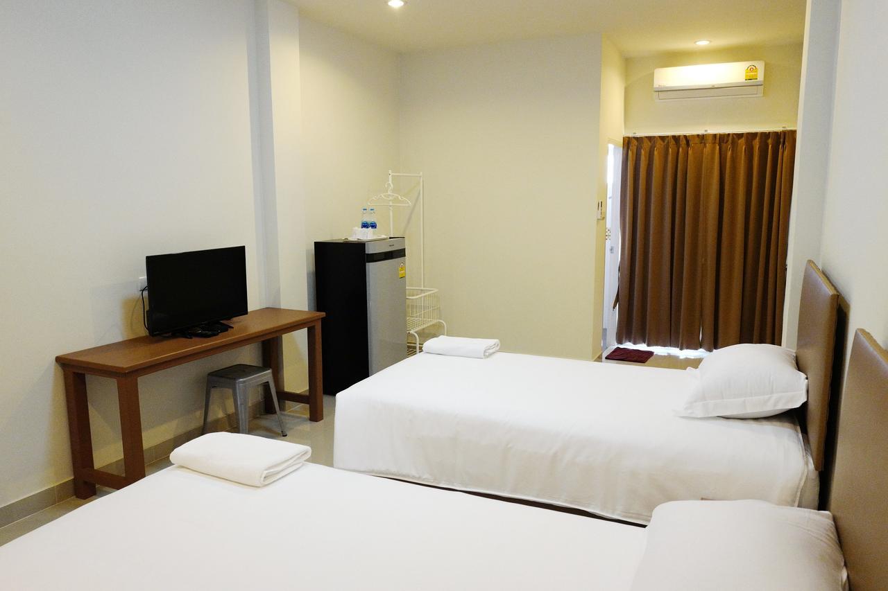 J-House Phetchaburi Aparthotel Kültér fotó