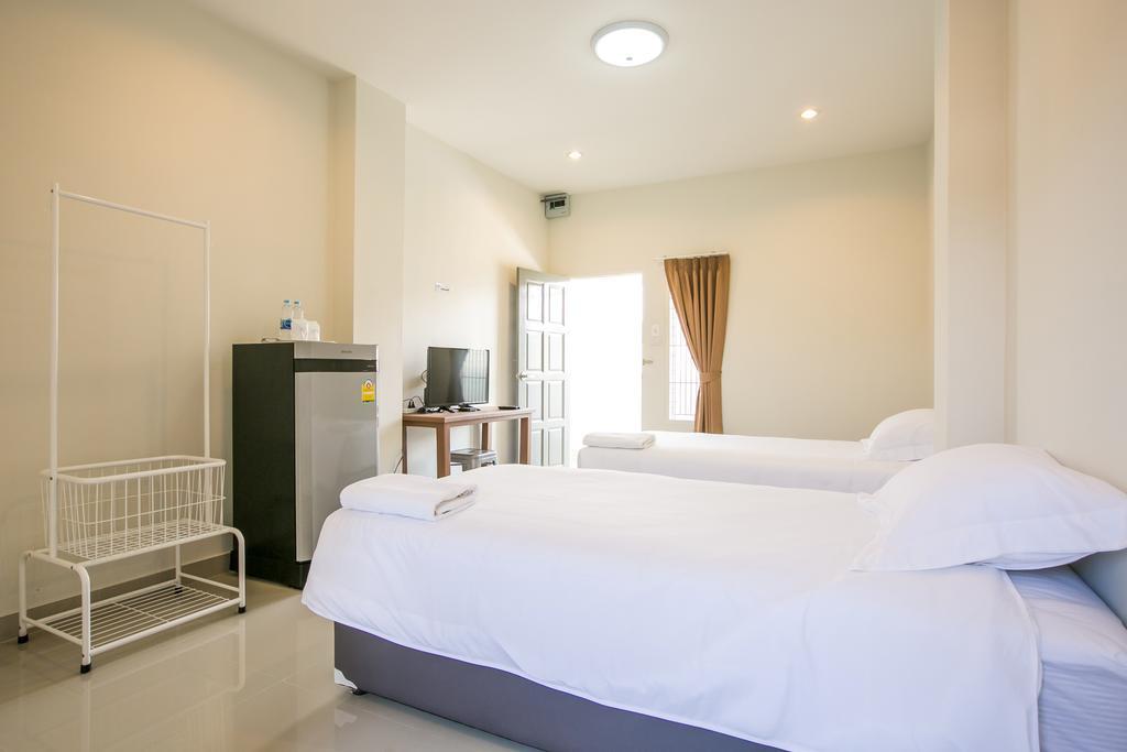 J-House Phetchaburi Aparthotel Kültér fotó