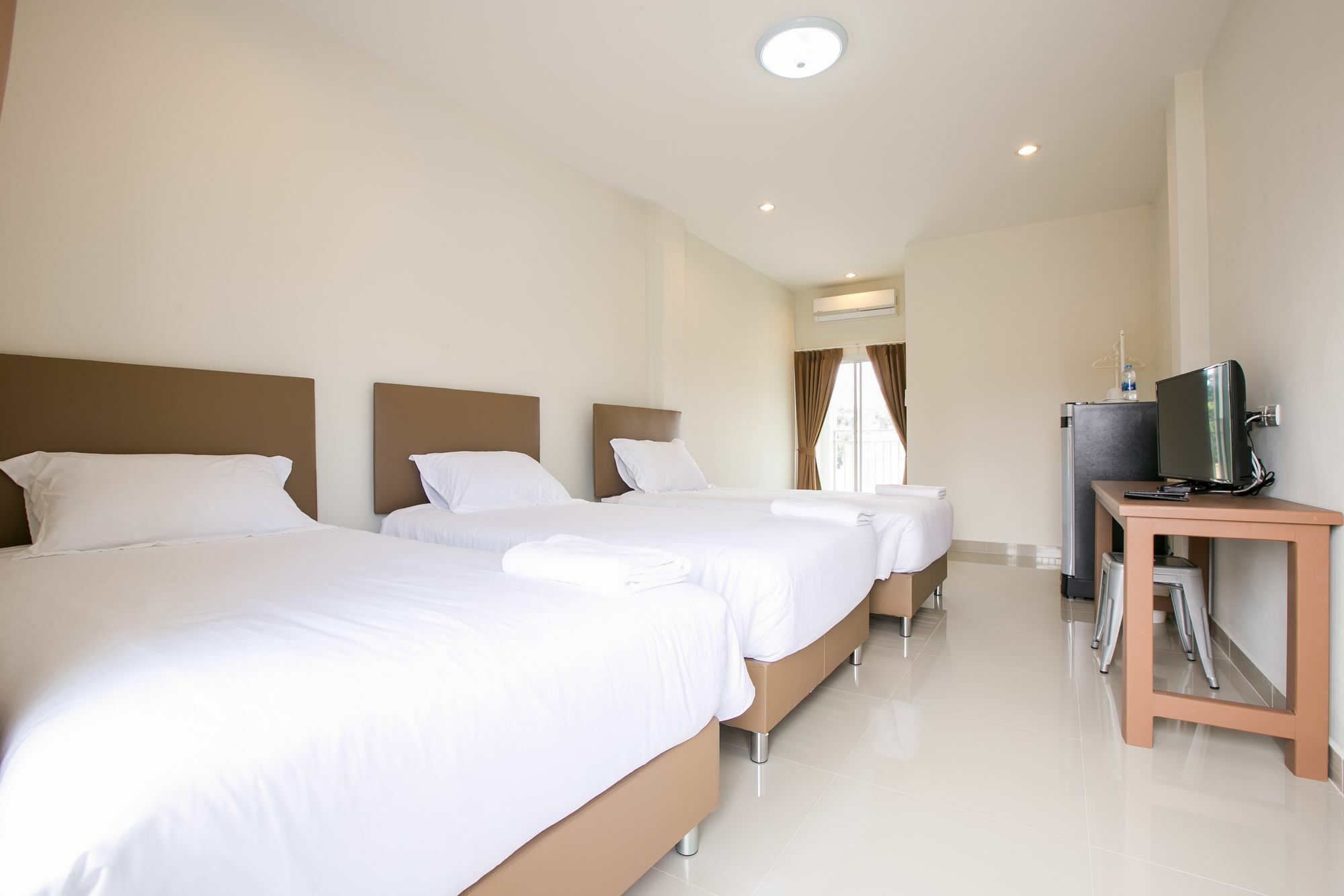 J-House Phetchaburi Aparthotel Kültér fotó