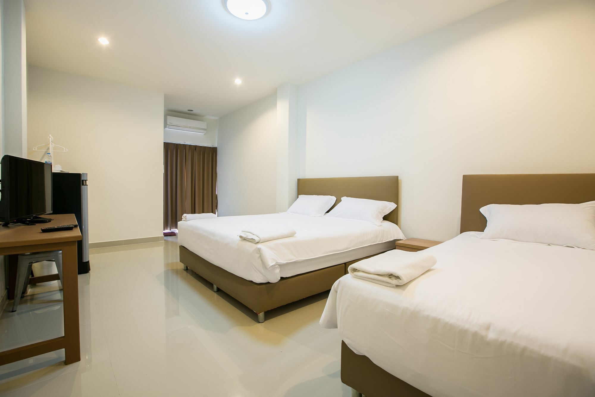 J-House Phetchaburi Aparthotel Kültér fotó
